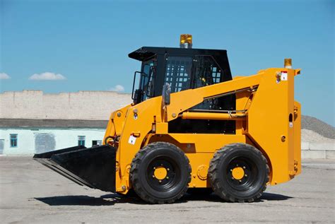 how much does a skid steer bobcat weigh|average weight of skid steer.